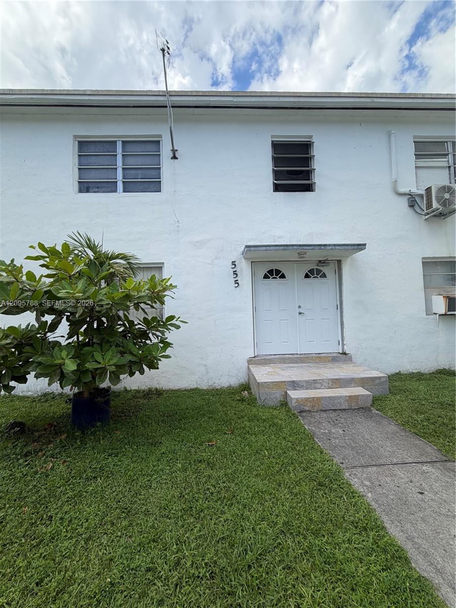 558 Southwest 7th Street, Unit 8 Miami, FL 33130 - Photo 1 of 7 Gallery Image 1