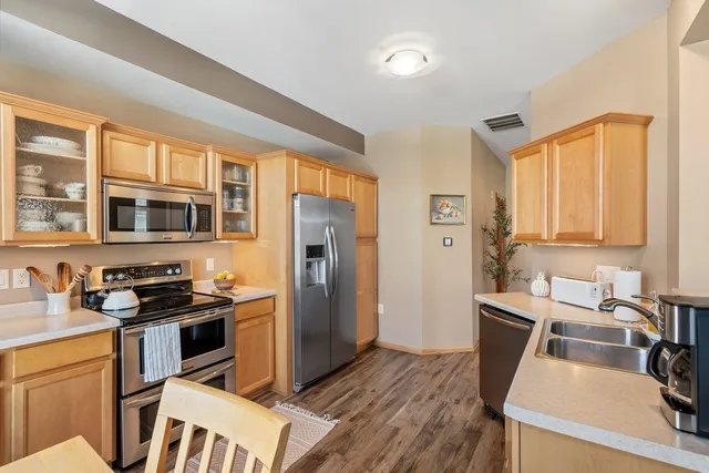 $325,000 | 127 Carriage Way, DeForest, WI 53532