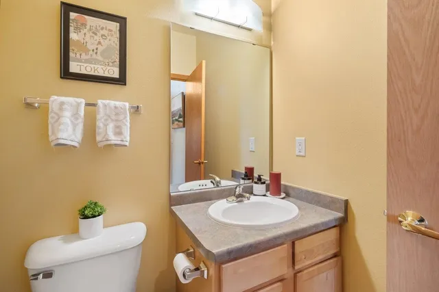 $325,000 | 127 Carriage Way, DeForest, WI 53532