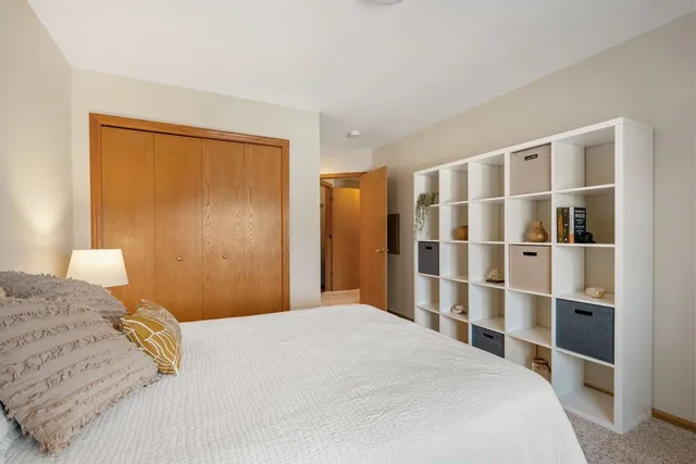 $325,000 | 127 Carriage Way, DeForest, WI 53532