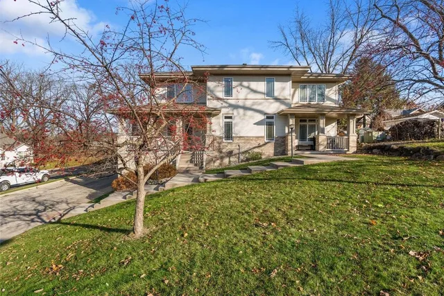 $325,000 | 127 Carriage Way, DeForest, WI 53532