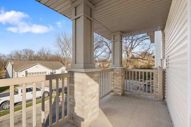 $325,000 | 127 Carriage Way, DeForest, WI 53532