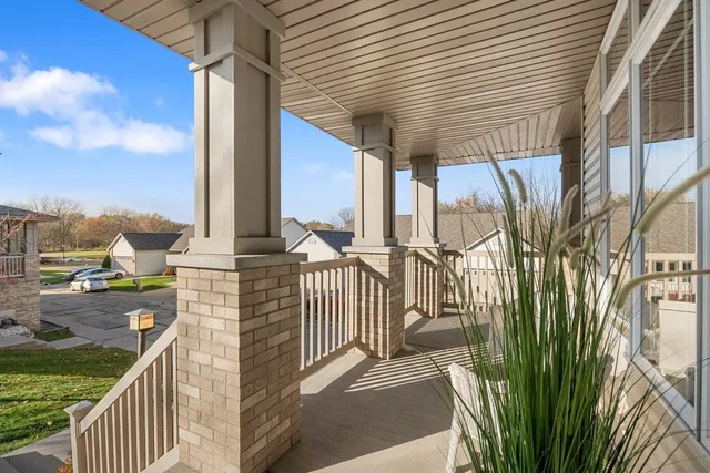 $325,000 | 127 Carriage Way, DeForest, WI 53532