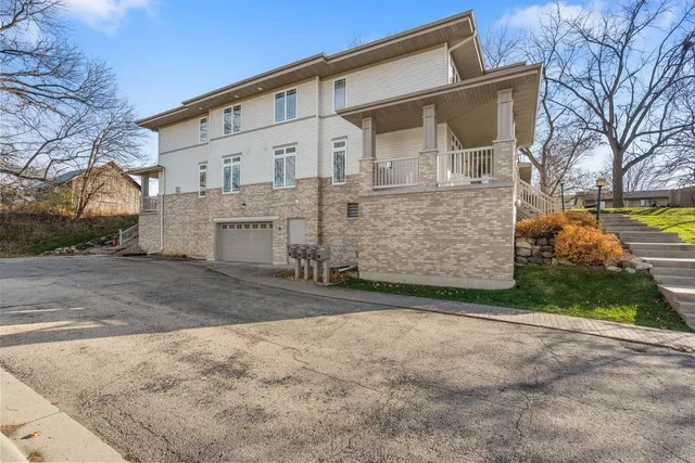 $325,000 | 127 Carriage Way, DeForest, WI 53532