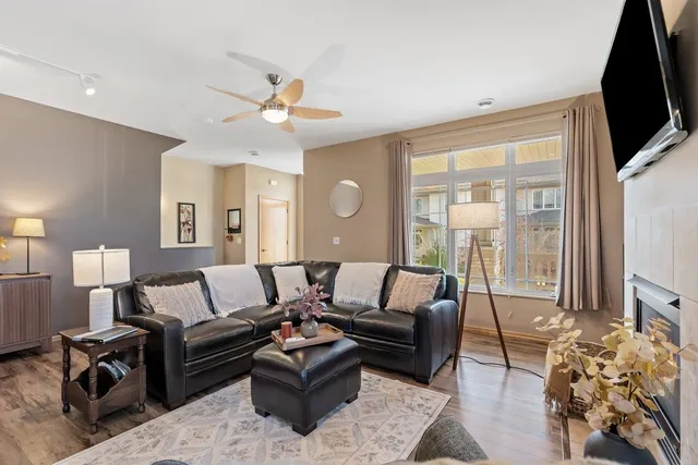 $325,000 | 127 Carriage Way, DeForest, WI 53532