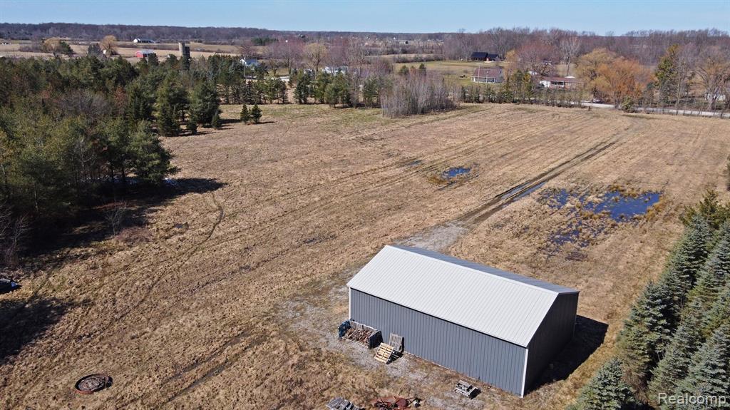 11899 Burt Road Memphis, MI 48041 - Photo 12 of 61