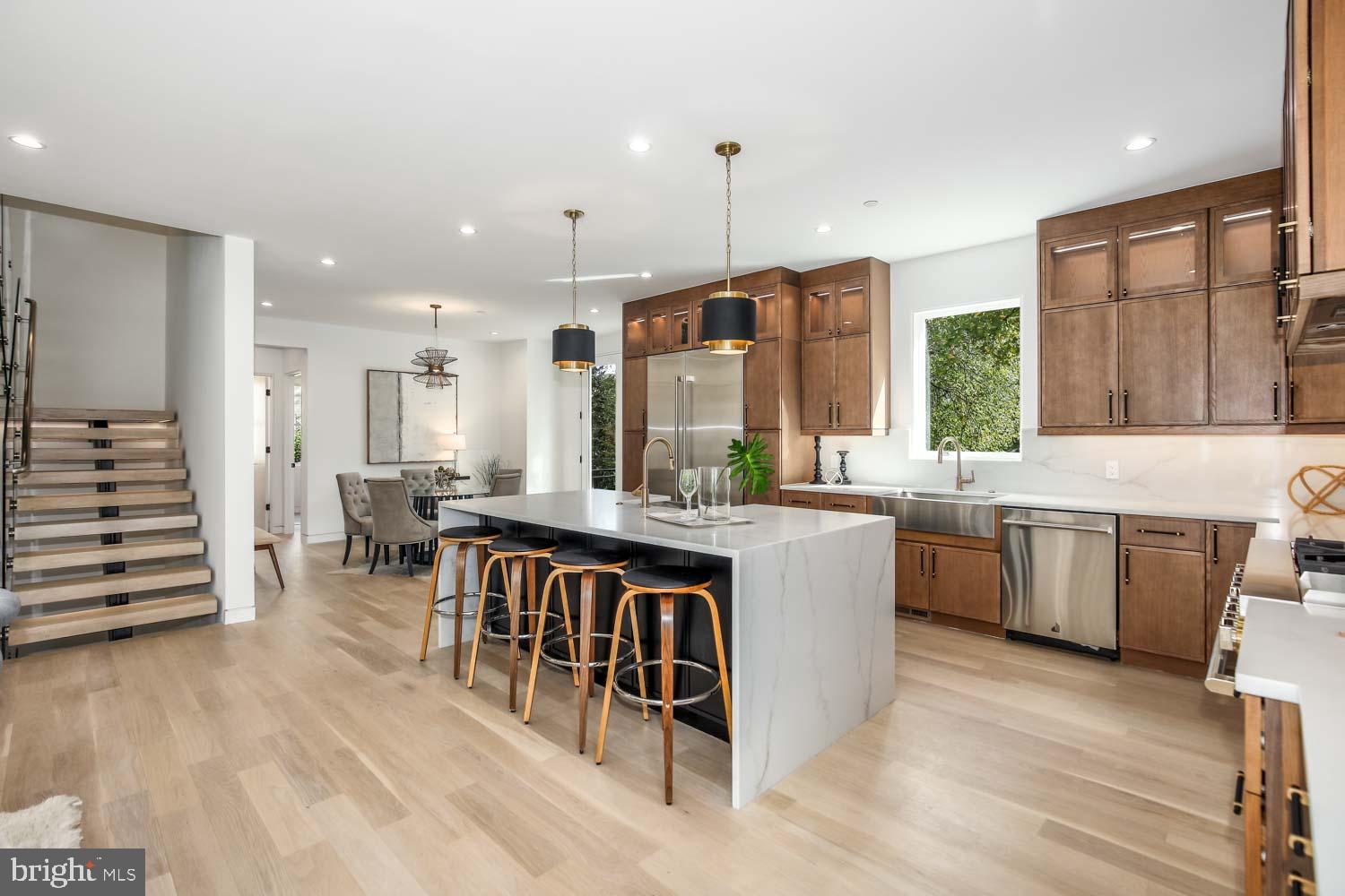 5205 Sangamore Road Bethesda, MD 20816 - Photo 12 of 72