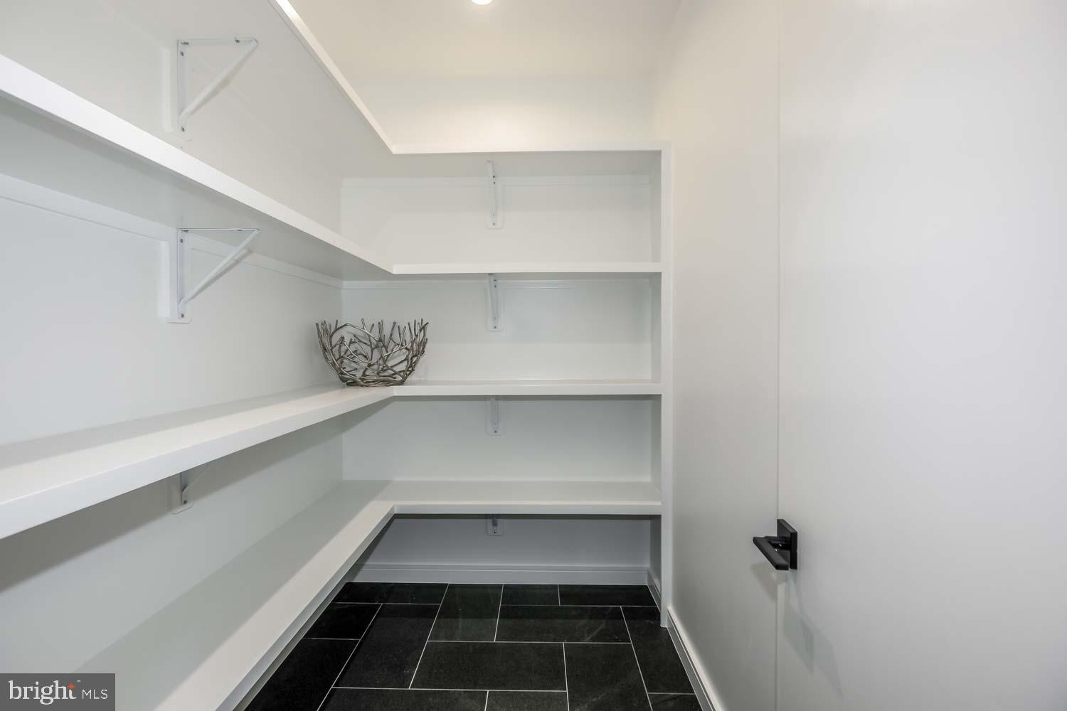 5205 Sangamore Road Bethesda, MD 20816 - Photo 19 of 72