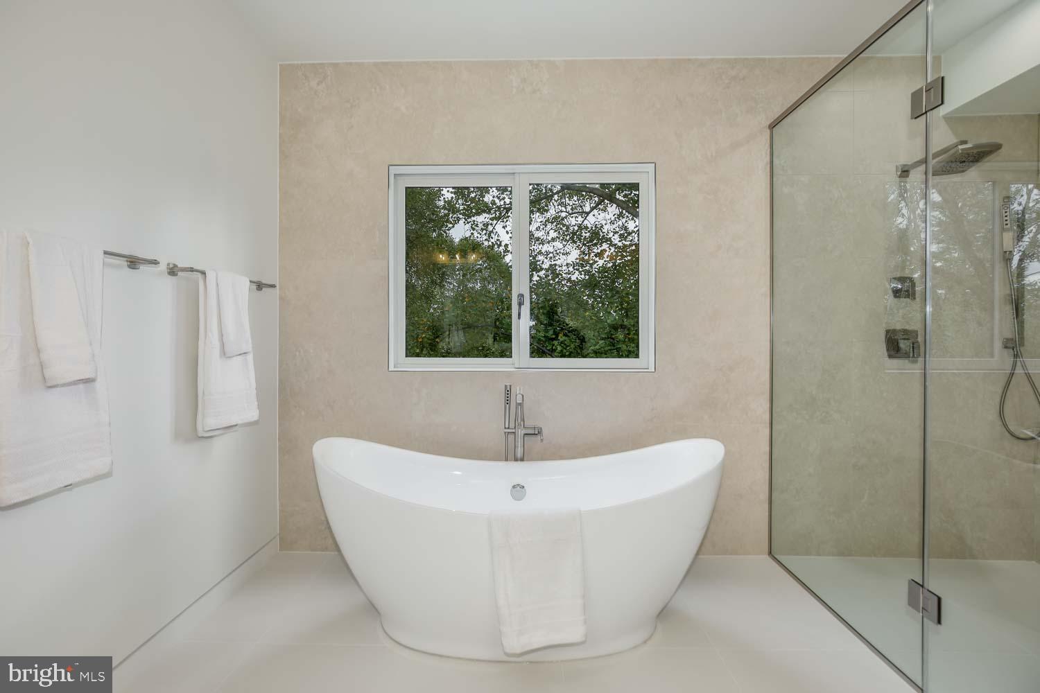 5205 Sangamore Road Bethesda, MD 20816 - Photo 28 of 72