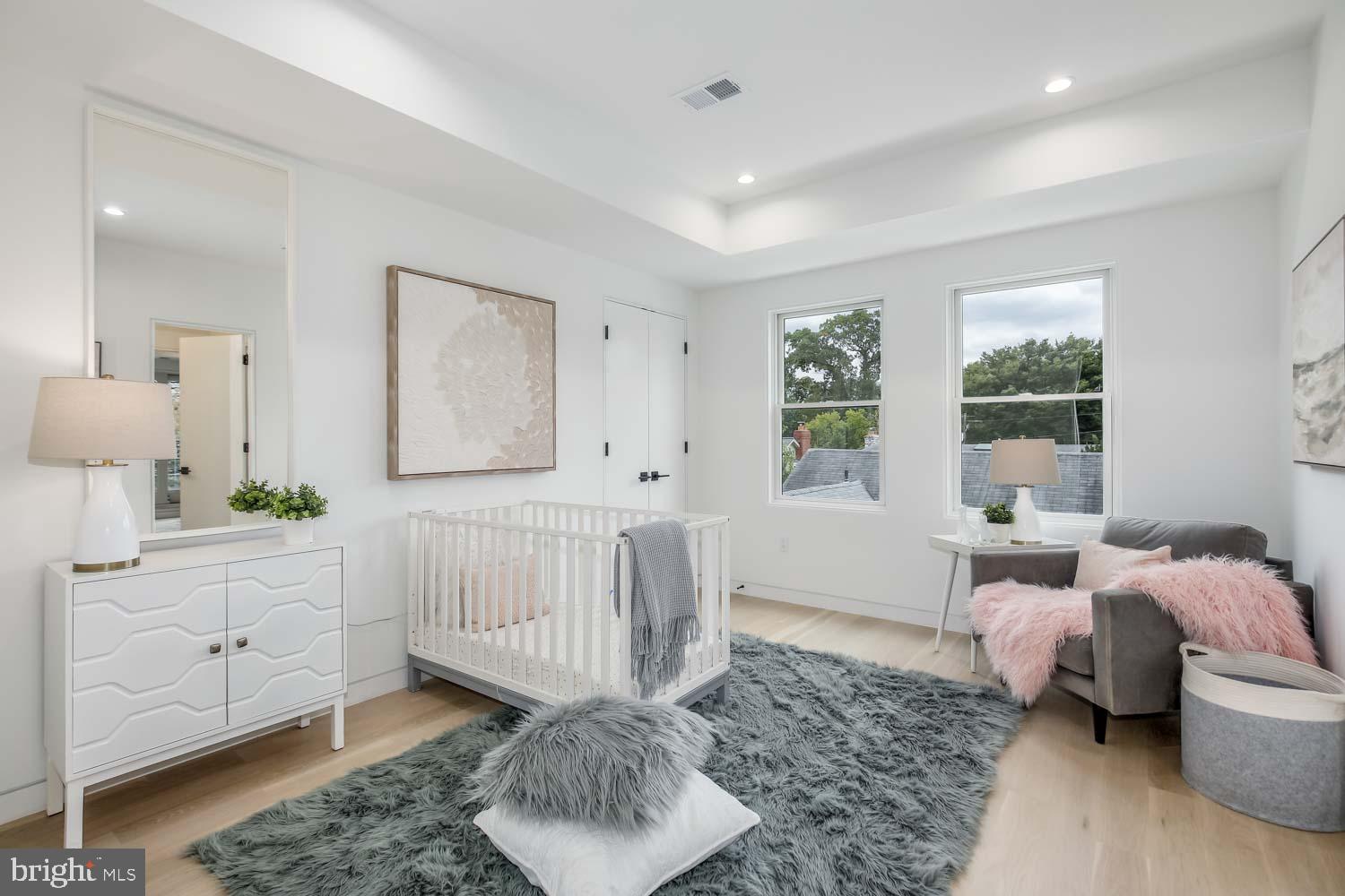 5205 Sangamore Road Bethesda, MD 20816 - Photo 29 of 72