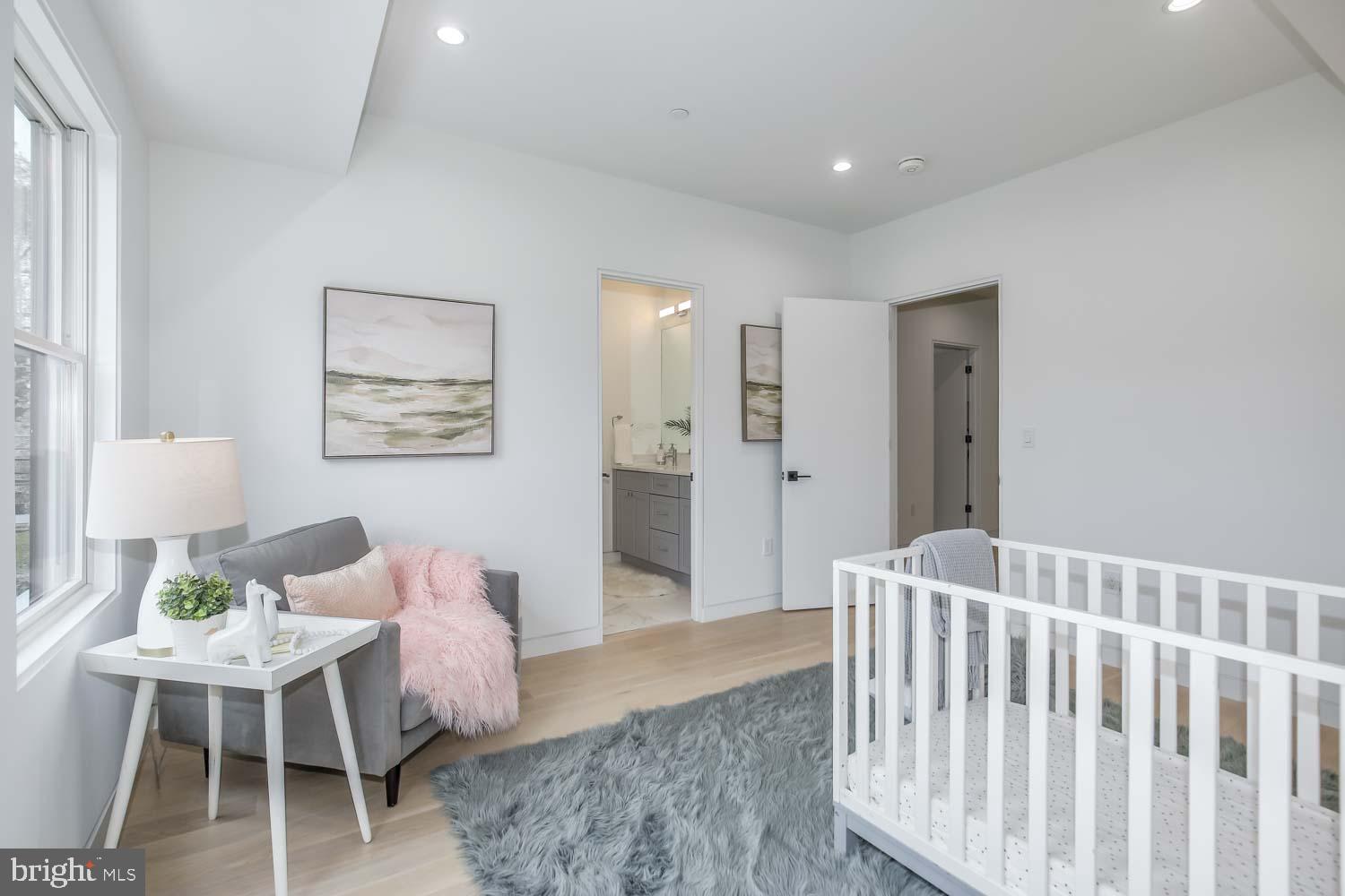 5205 Sangamore Road Bethesda, MD 20816 - Photo 30 of 72