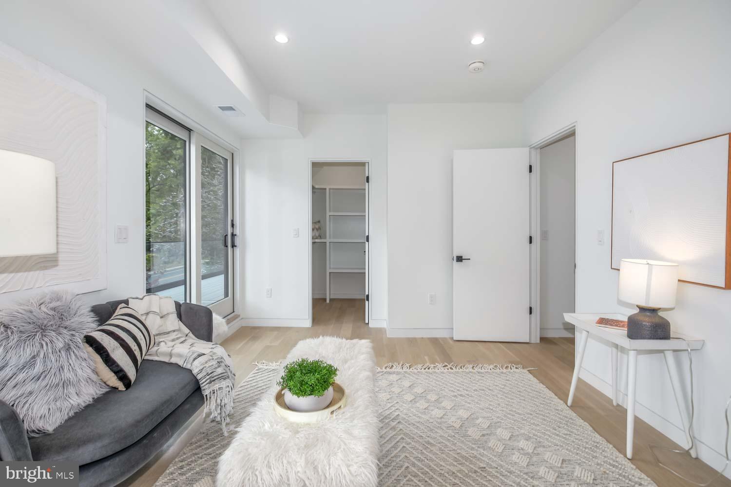 5205 Sangamore Road Bethesda, MD 20816 - Photo 34 of 72