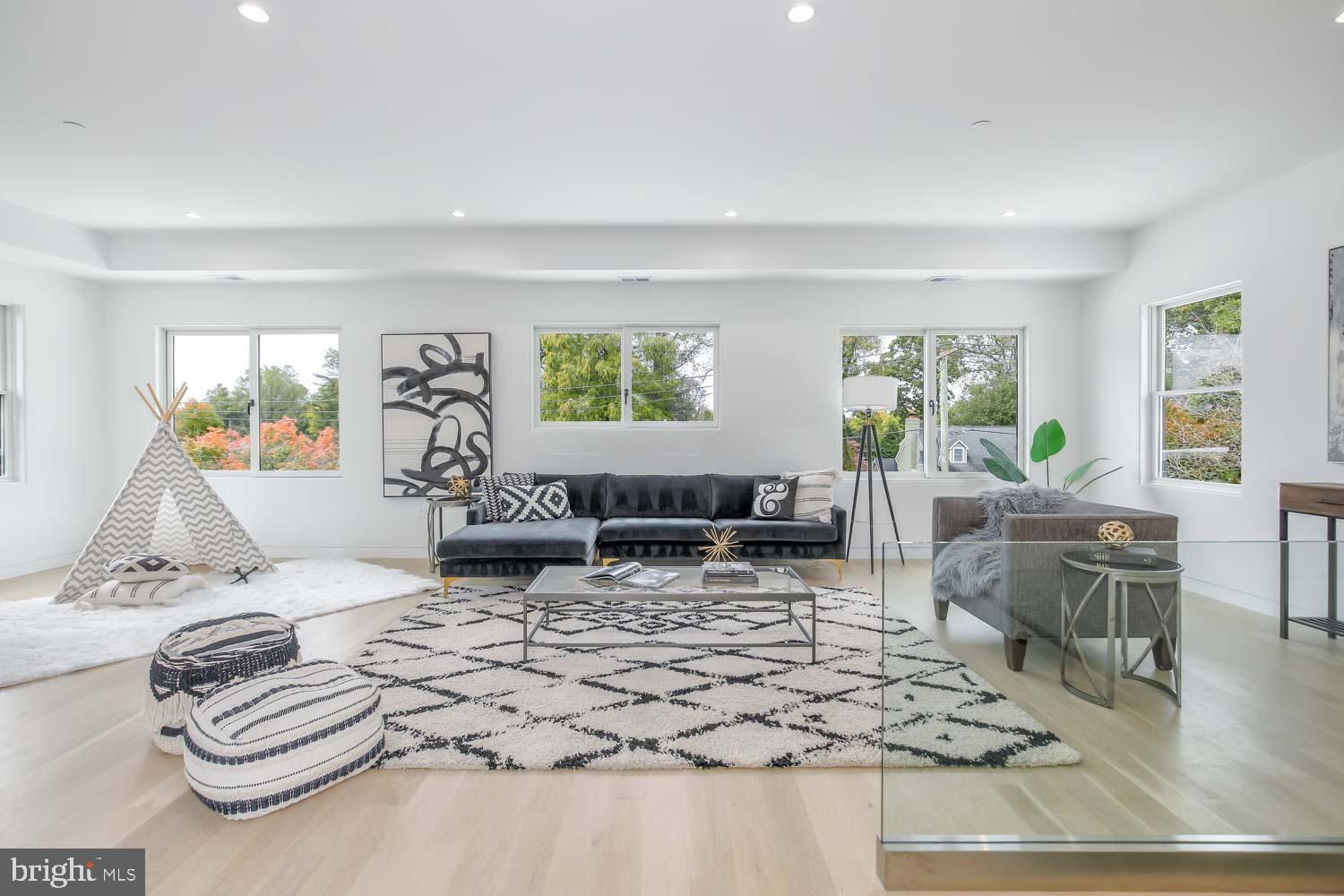 5205 Sangamore Road Bethesda, MD 20816 - Photo 45 of 72