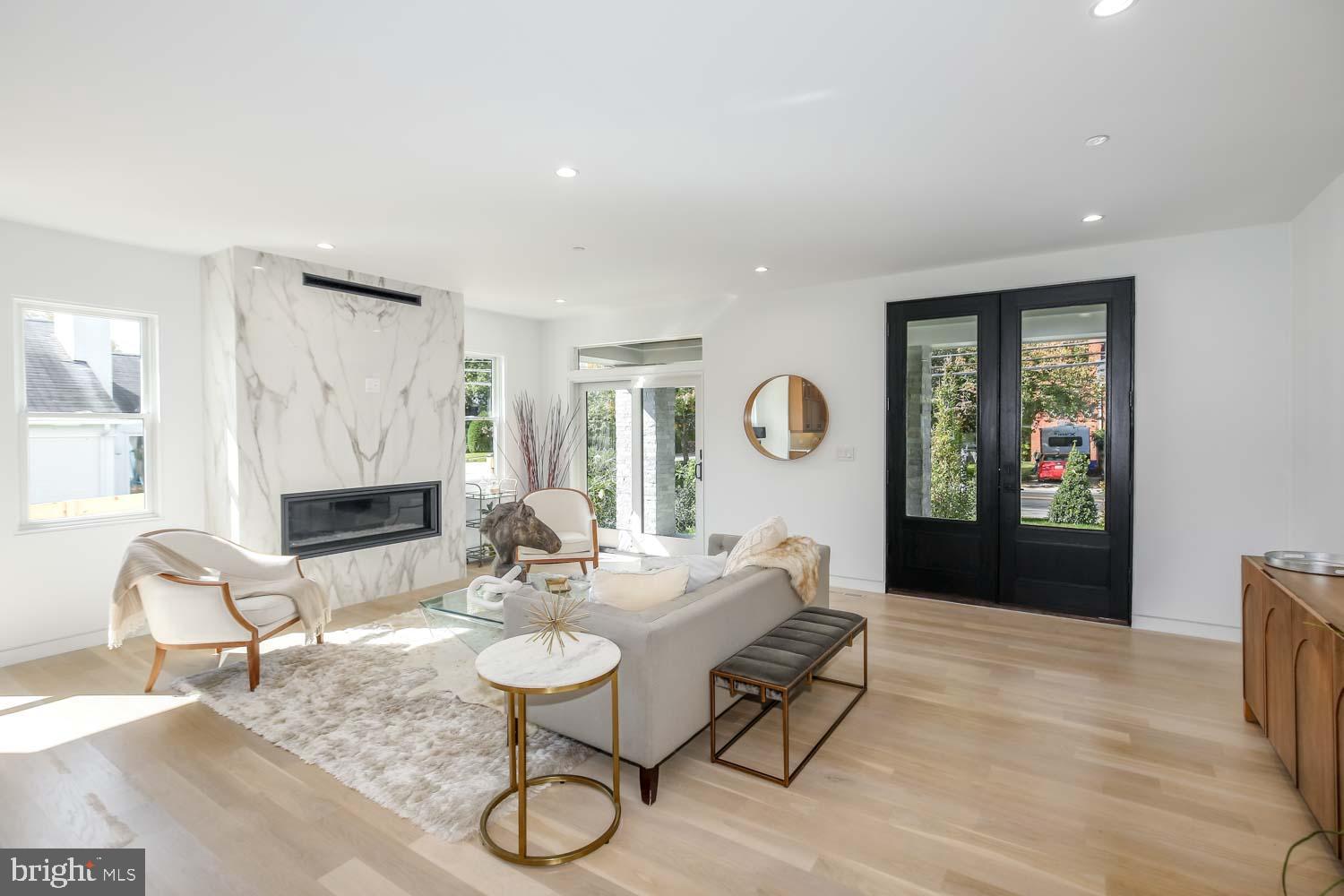 5205 Sangamore Road Bethesda, MD 20816 - Photo 5 of 72