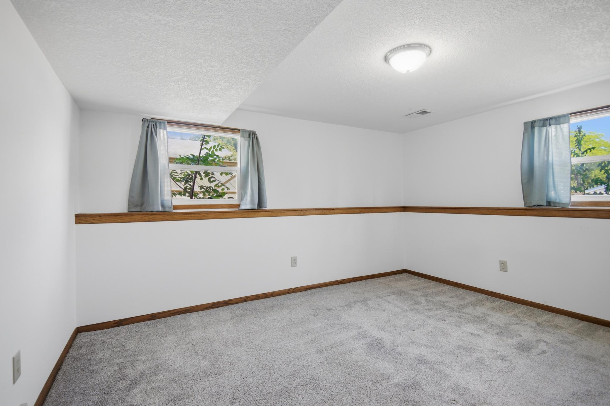 717 Colonial Circle Faribault, MN 55021 - Photo 32 of 65