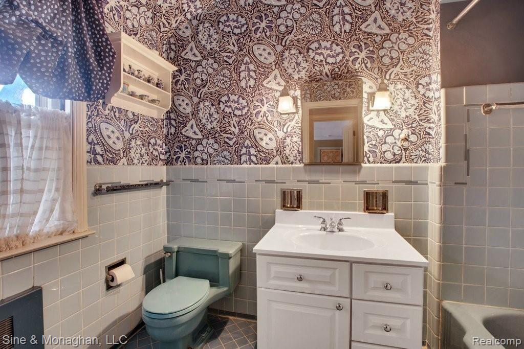55 Lewiston Road Grosse Pointe Farms, MI 48236 - Photo 27 of 59