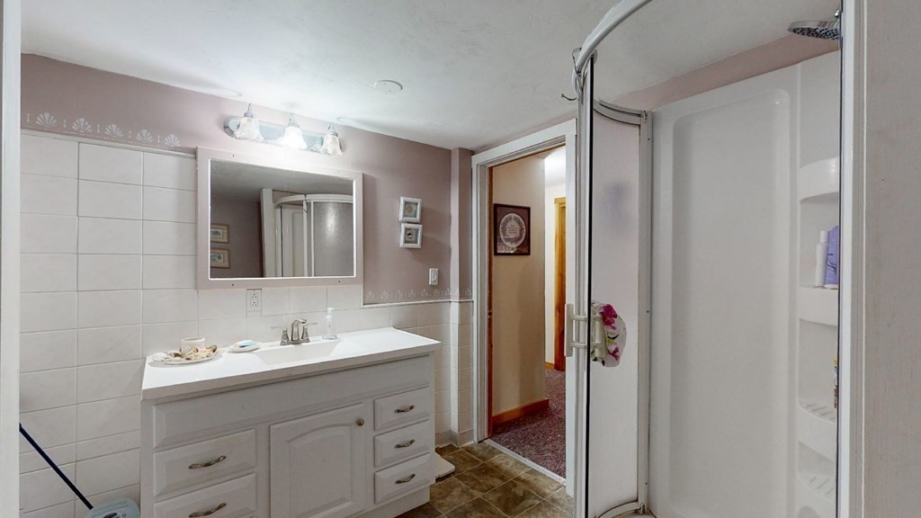 131 Ellis Road Westminster, MA 01473 - Photo 21 of 42 Gallery Image 21