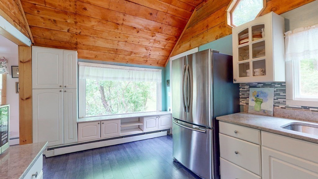 131 Ellis Road Westminster, MA 01473 - Photo 8 of 42 Gallery Image 8