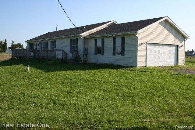 4784 Hogback Road Fowlerville, MI 48836 - Photo 4 of 18 Side Exterior