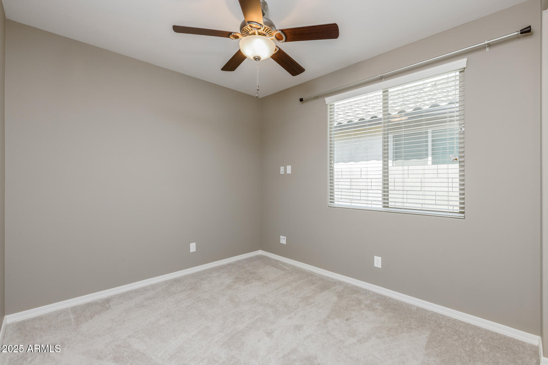 20673 East Canary Way Queen Creek, AZ 85142 - Photo 18 of 36 18) BED 3