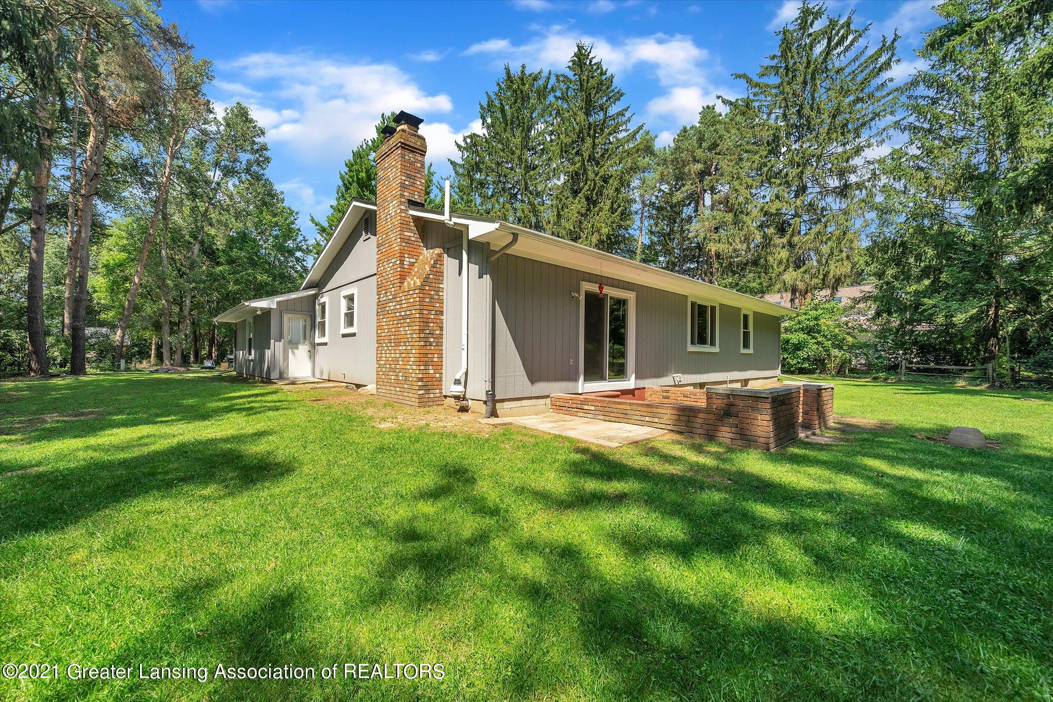 12159 Pine Ridge Drive Perry, MI 48872 - Photo 37 of 40 37-12159-Pine-Ridge-Dr-WindowStill-Real-