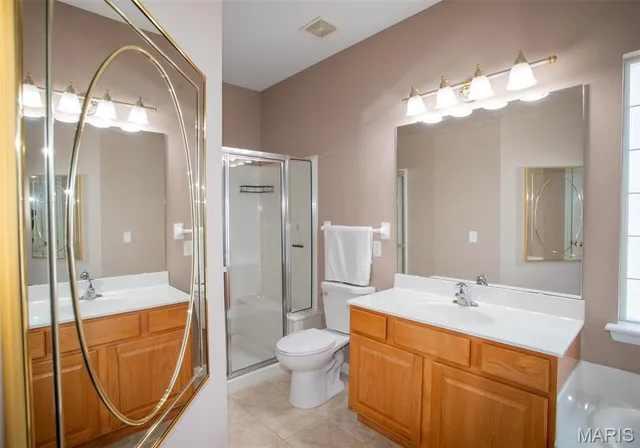 $380,000 | 169 Blue Water Drive, St. Peters, MO 63366