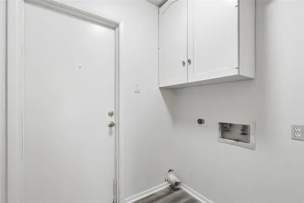 $2,075 | 125 North Jessup Street, Alvarado, TX 76009