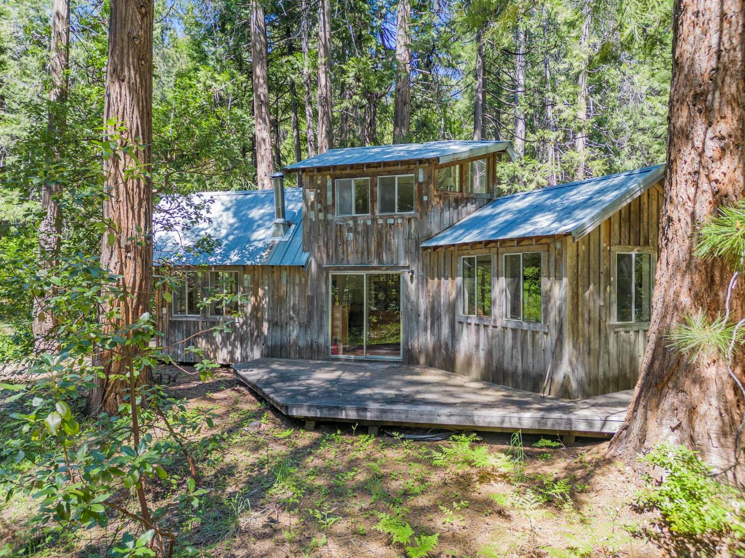 14138 La Porte Road Strawberry Valley, CA 95981 - Photo 1 of 61 Gallery Image 1