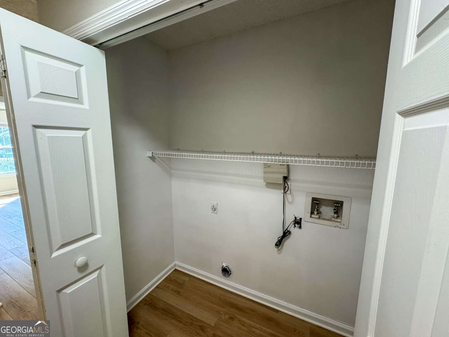 110 Talbot Court St. Marys, GA 31558 - Photo 10 of 16 a view of a hardwood