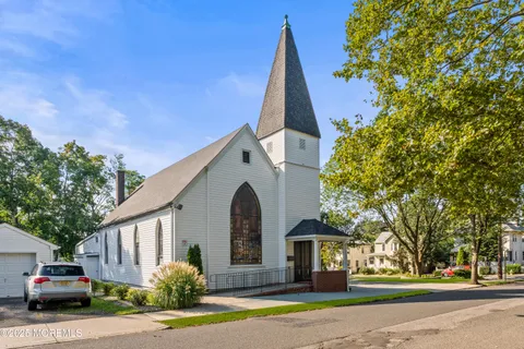 $2,400,000 | 73 3rd Avenue, Atlantic Highlands, NJ 07716