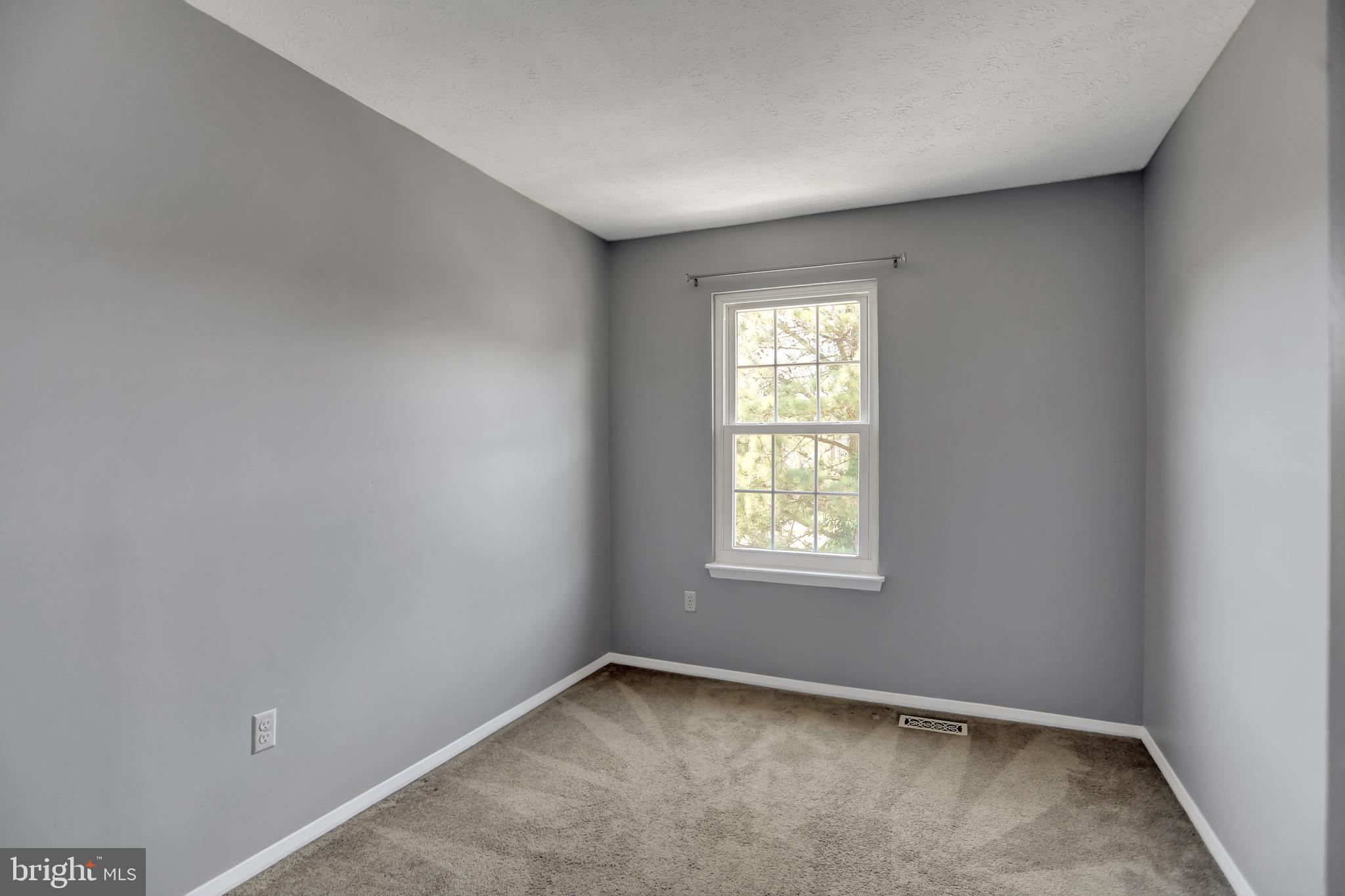 413 Kosoak Road Baltimore, MD 21220 - Photo 11 of 43