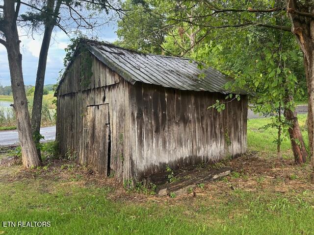 167 Loftis Road Parrottsville, TN 37843 - Photo 8 of 34 IMG_3087