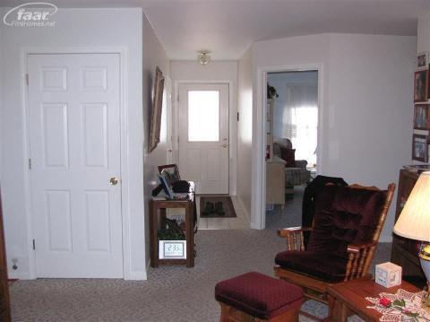 7188 Green Road Fenton, MI 48430 - Photo 13 of 18 20243457-12.JPG
