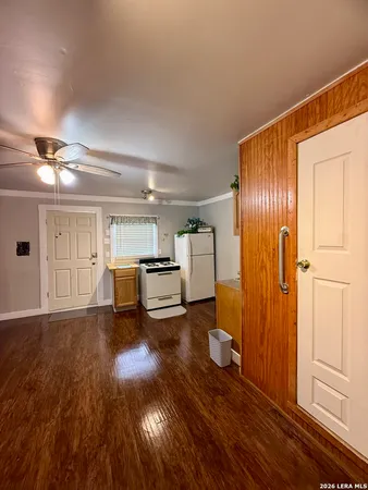 $1,200 | 810 Haggin Street, San Antonio, TX 78210