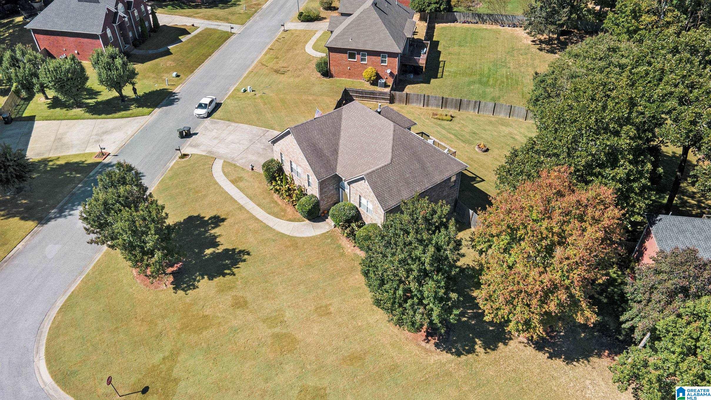 324 Honeysuckle Lane Chelsea, AL 35043 - Photo 2 of 38
