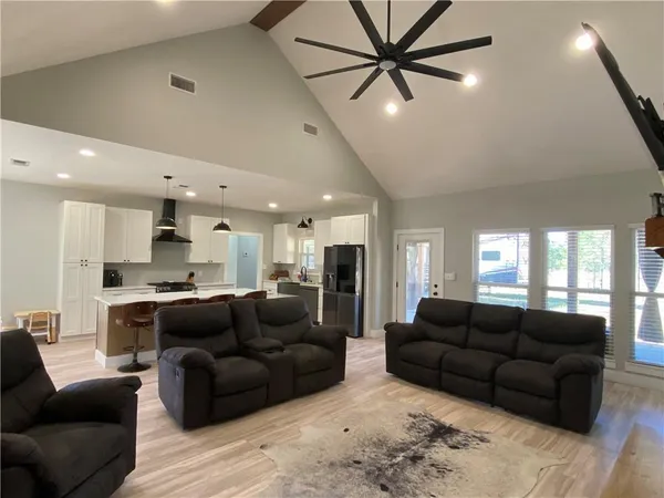 $585,000 | 66395 1058th Highway, Roseland, LA 70456