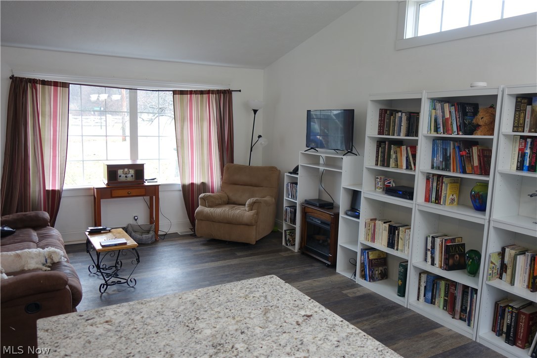 325 Ledge Road Northfield, OH 44067 - Photo 3 of 12 Gallery Image 3
