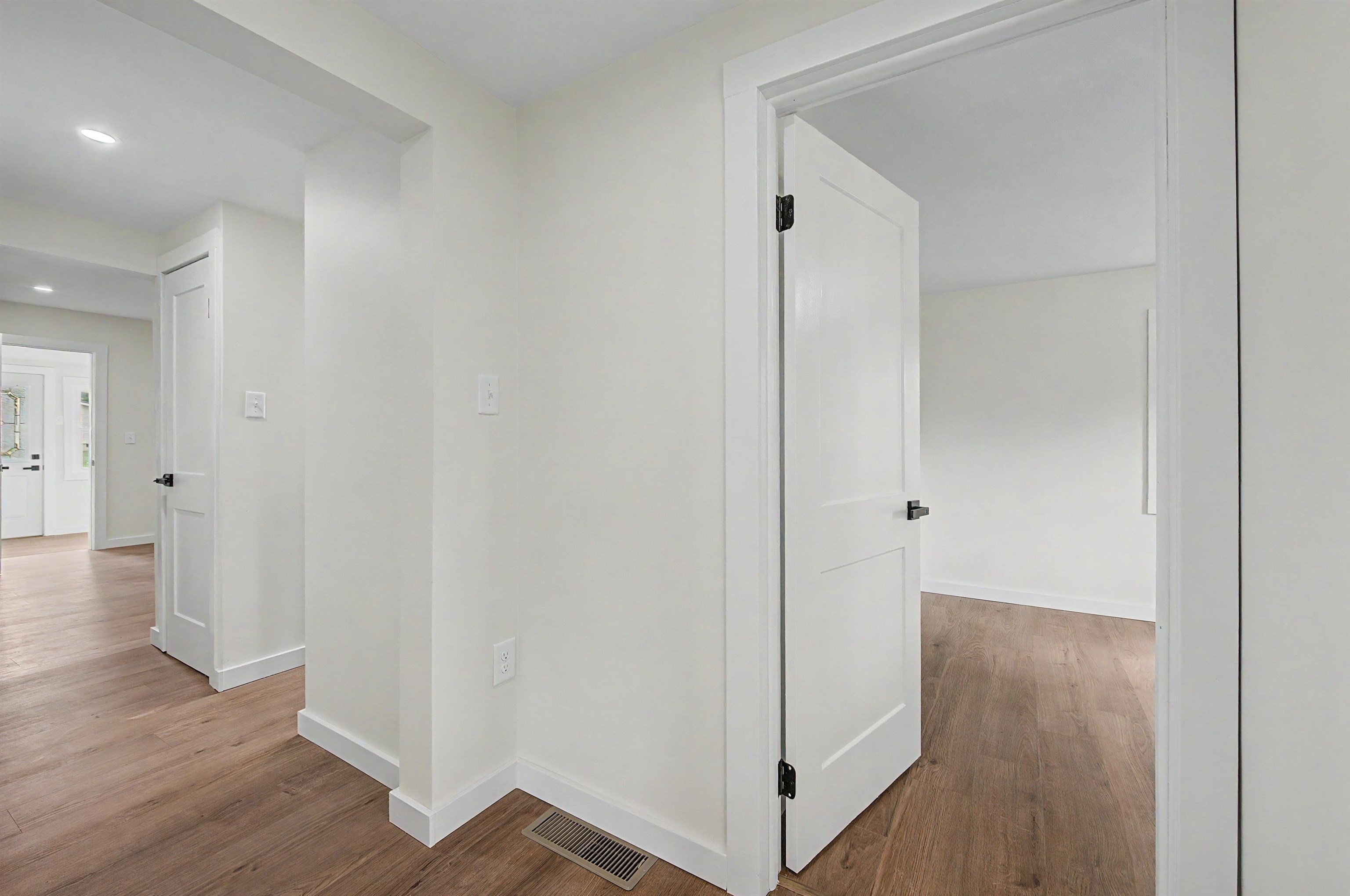 3018 West Beaver Road Freeport, IL 61032 - Photo 23 of 31