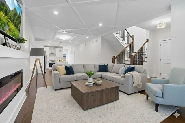 $839,000 | 6109 West Berenice Avenue, Chicago, IL 60634