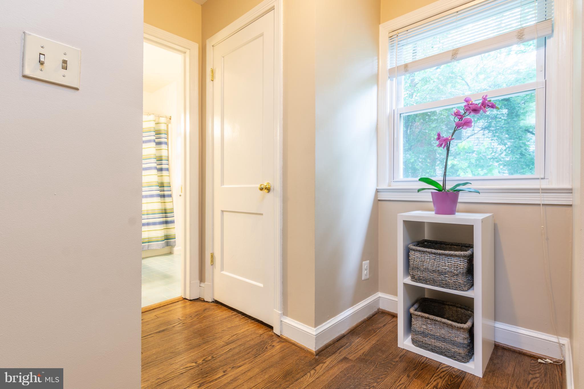 400 East Schuyler Road Silver Spring, MD 20901 - Photo 19 of 30 Interior (General)