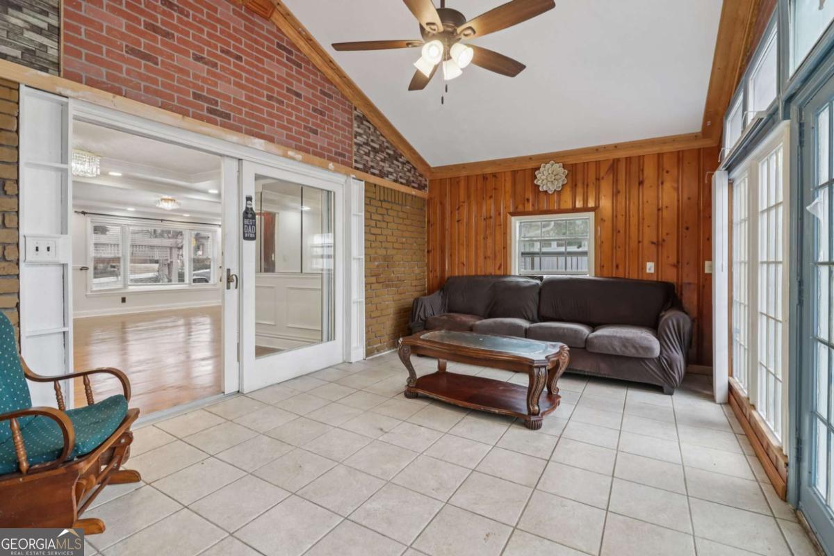716 Carolina Road Marietta, GA 30008 - Photo 10 of 63