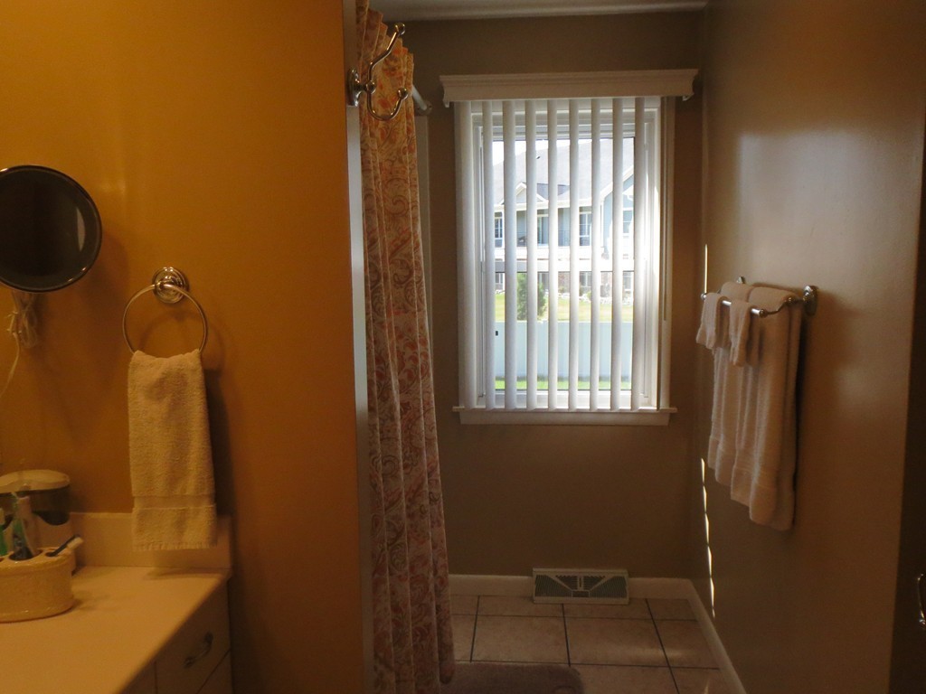 863 Maple Road Longmeadow, MA 01106 - Photo 13 of 30