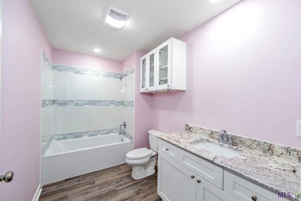 $123,000 | 1300 Lafourche Drive, Unit 304, Thibodaux, LA 70301