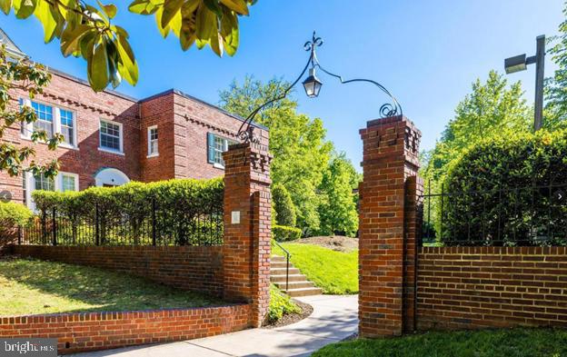 1742 North Rhodes Street, Unit 5304 Arlington, VA 22201 - Photo 2 of 11 a view of a house with a garden