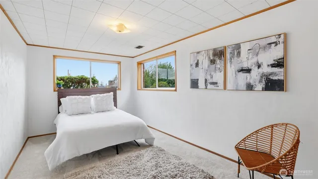 $1,200,000 | 1401 Lincoln Avenue Northeast, Renton, WA 98056