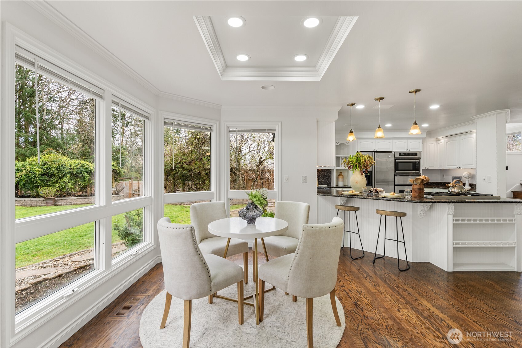 14021 Southeast 64th Street Bellevue, WA 98006 - Photo 11 of 40
