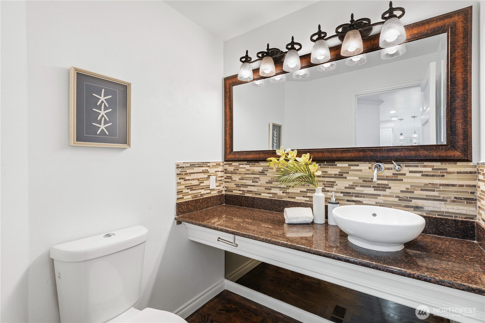 14021 Southeast 64th Street Bellevue, WA 98006 - Photo 19 of 40