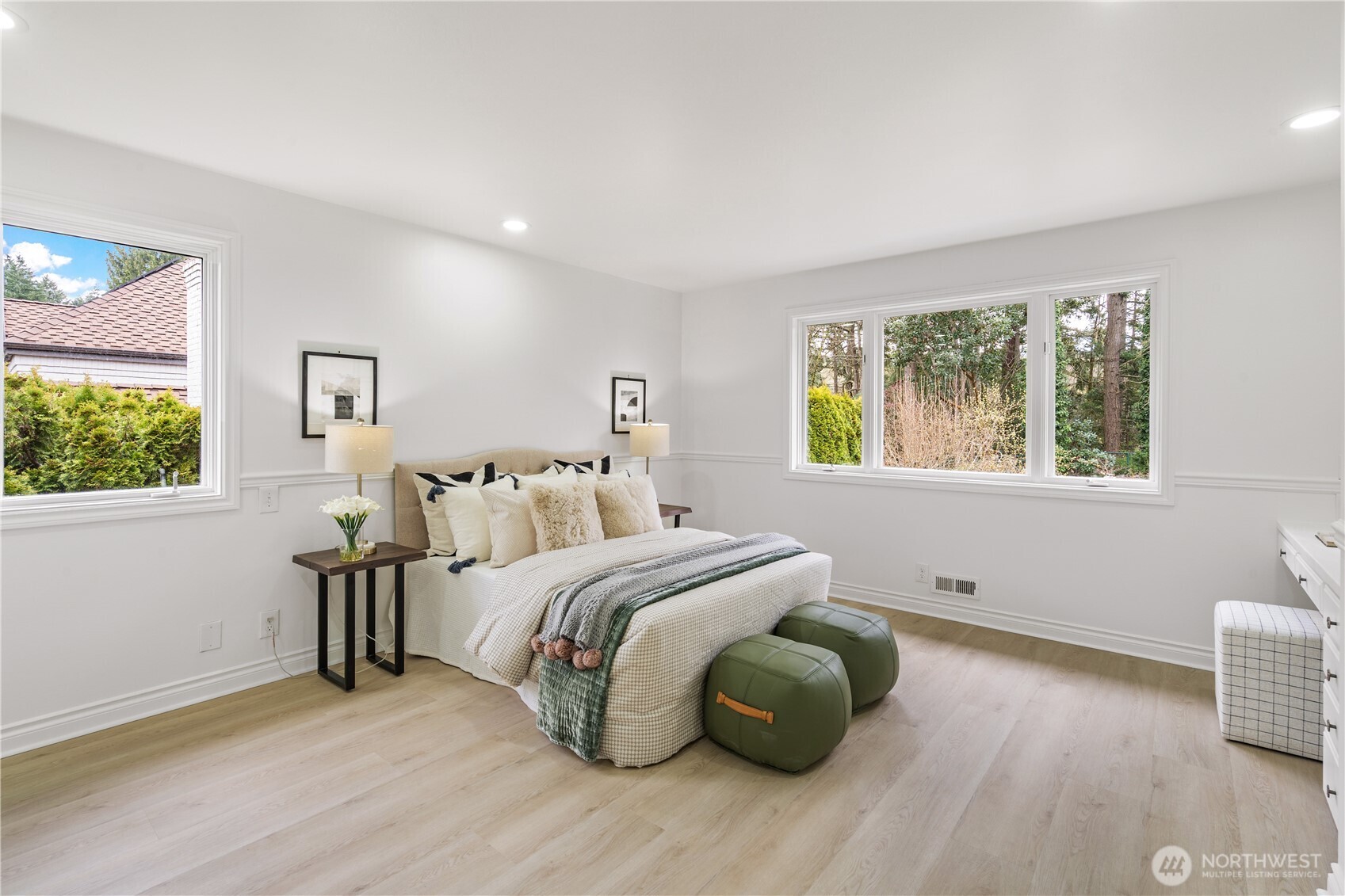 14021 Southeast 64th Street Bellevue, WA 98006 - Photo 20 of 40