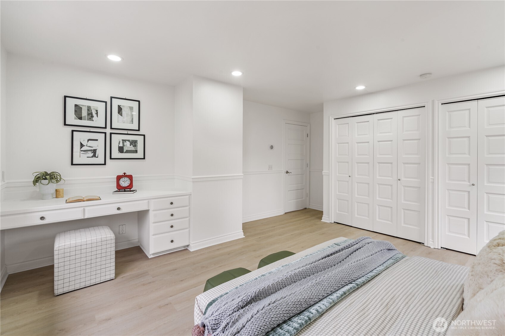 14021 Southeast 64th Street Bellevue, WA 98006 - Photo 21 of 40