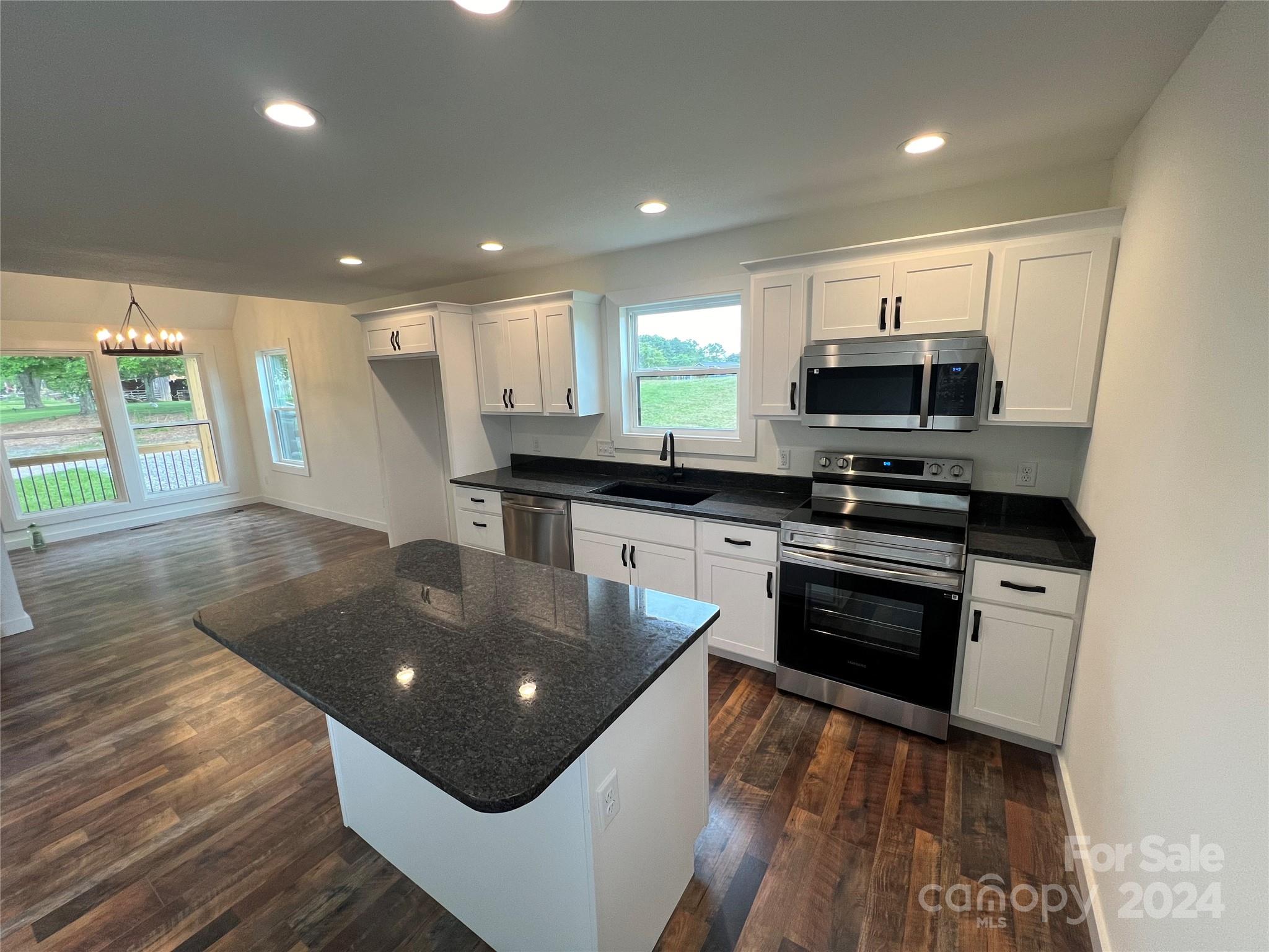 8 Rocking Chair Lane Leicester, NC 28748 - Photo 11 of 16 Gallery Image 11